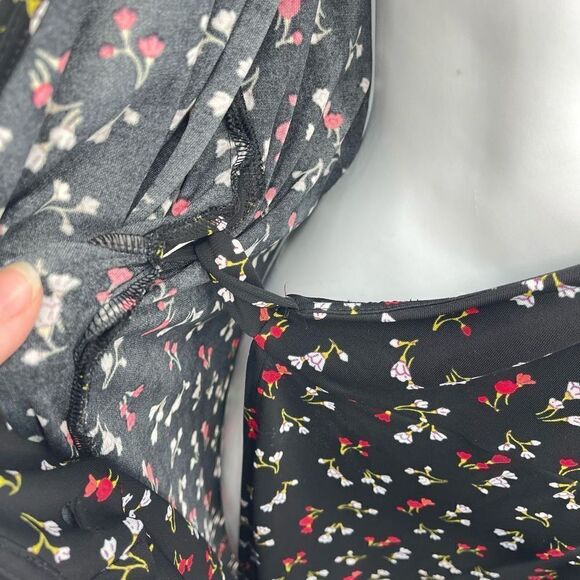 Lark & Ro Black floral long sleeve true wrap dress large dainty floral flowers m - Picture 9 of 16